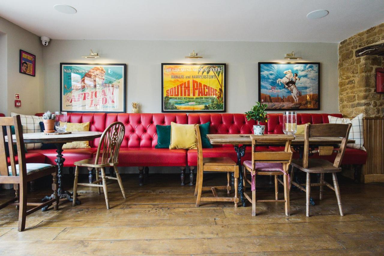 Barford St Michael The George Inn מראה חיצוני תמונה The interior of the restaurant