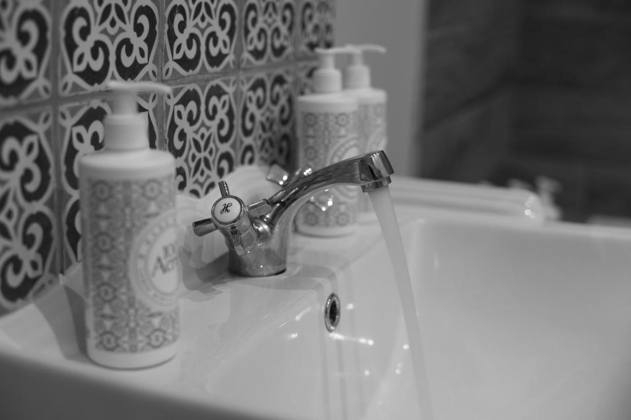 Barford St Michael The George Inn מראה חיצוני תמונה A tap