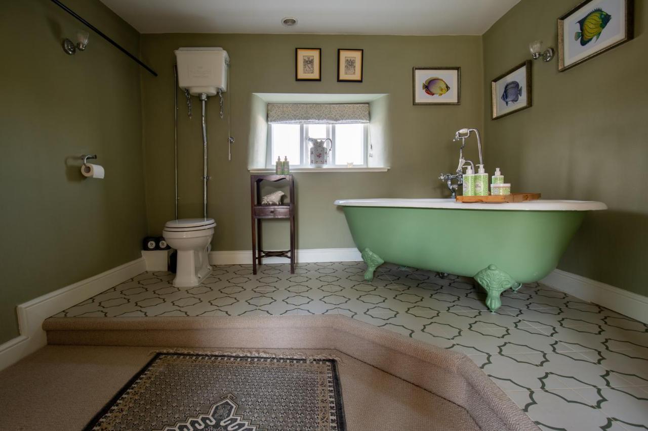 Barford St Michael The George Inn מראה חיצוני תמונה Bathroom