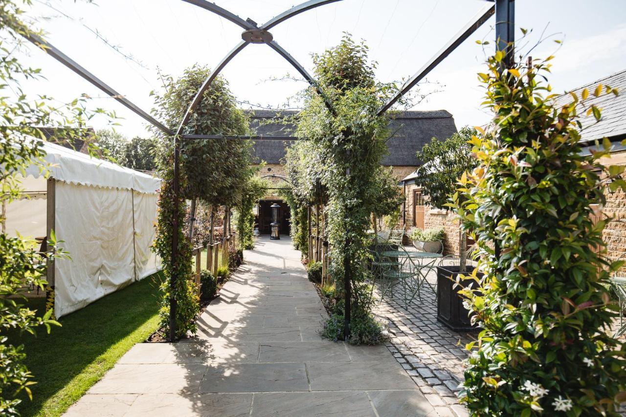 Barford St Michael The George Inn מראה חיצוני תמונה The Pergola