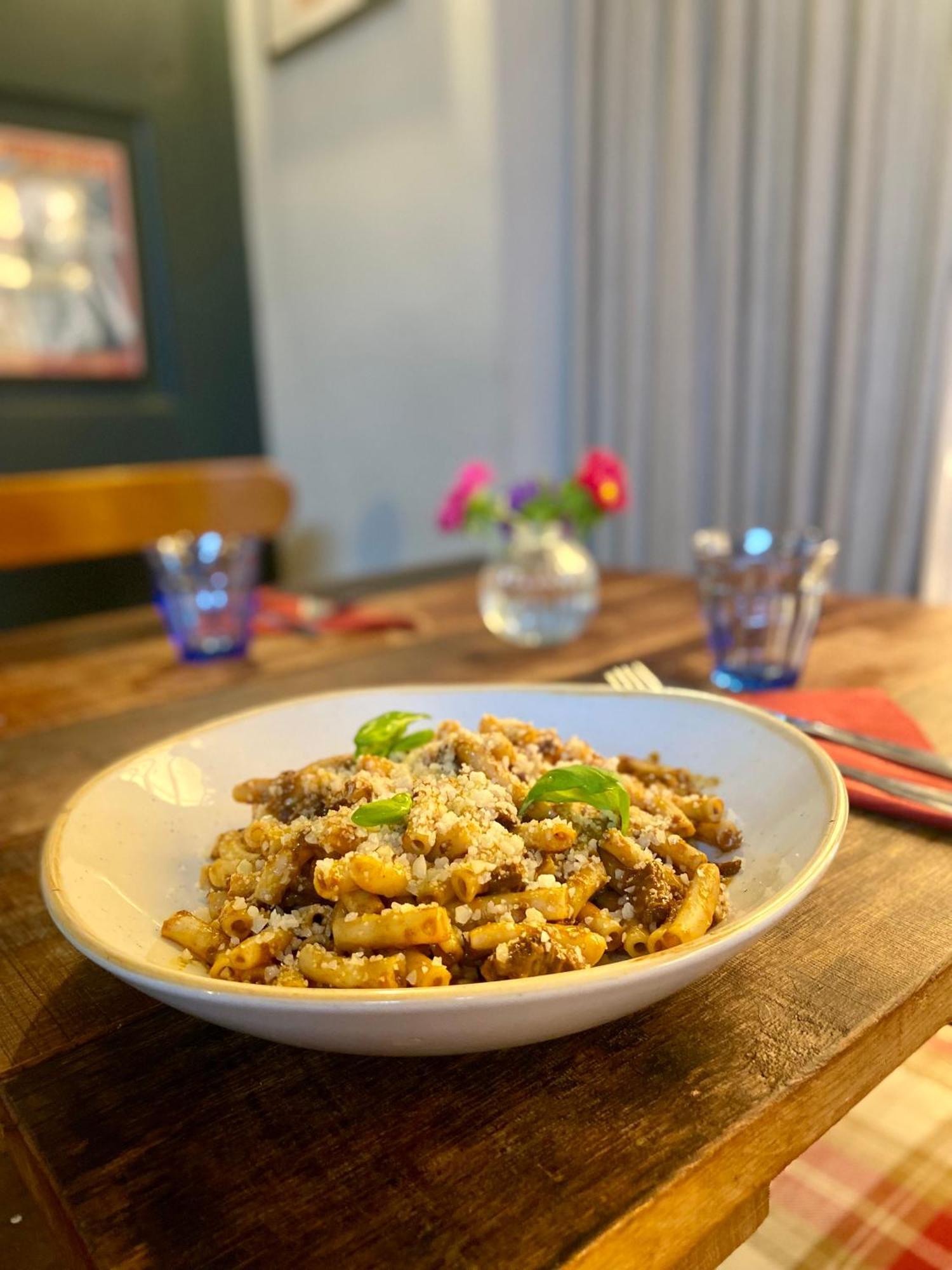 Barford St Michael The George Inn מראה חיצוני תמונה A plate of gnocchi alla vodka