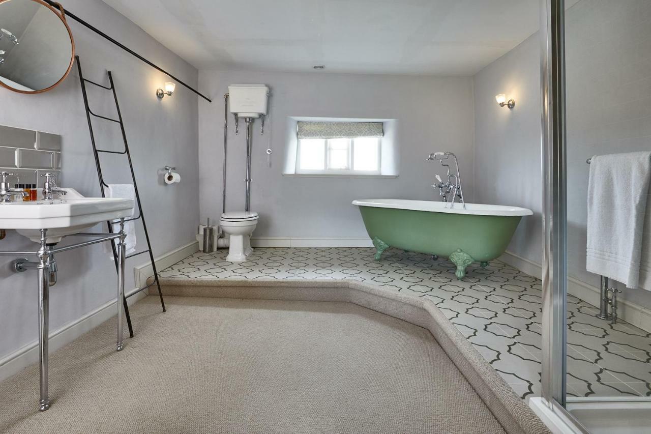 Barford St Michael The George Inn מראה חיצוני תמונה Bathroom